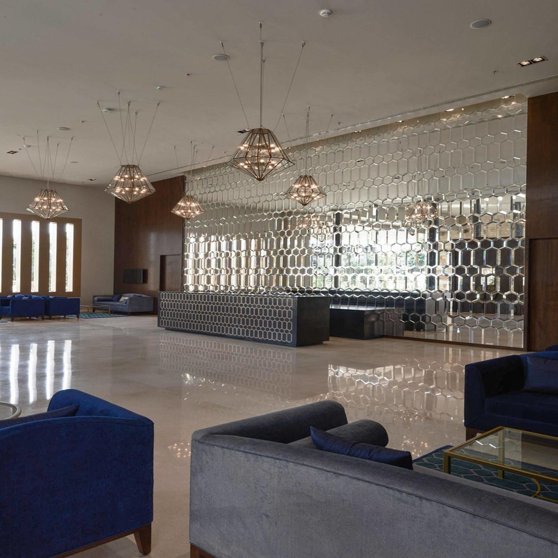 Marasa Sarovar Premiere Tirupati Buitenkant foto The lobby of the hotel